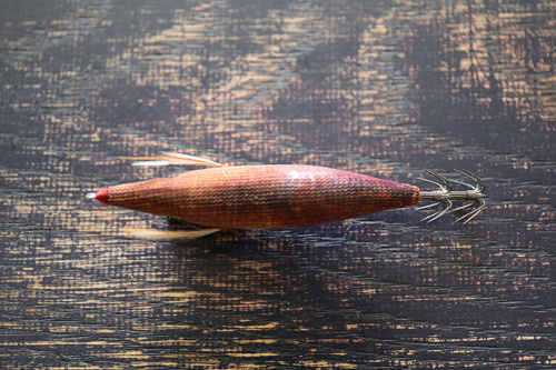 釣れるけどロストしない桐製のエギを販売しています