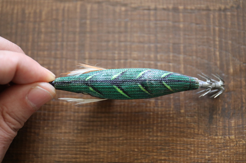 釣れるけどロストしない桐製のエギを販売しています